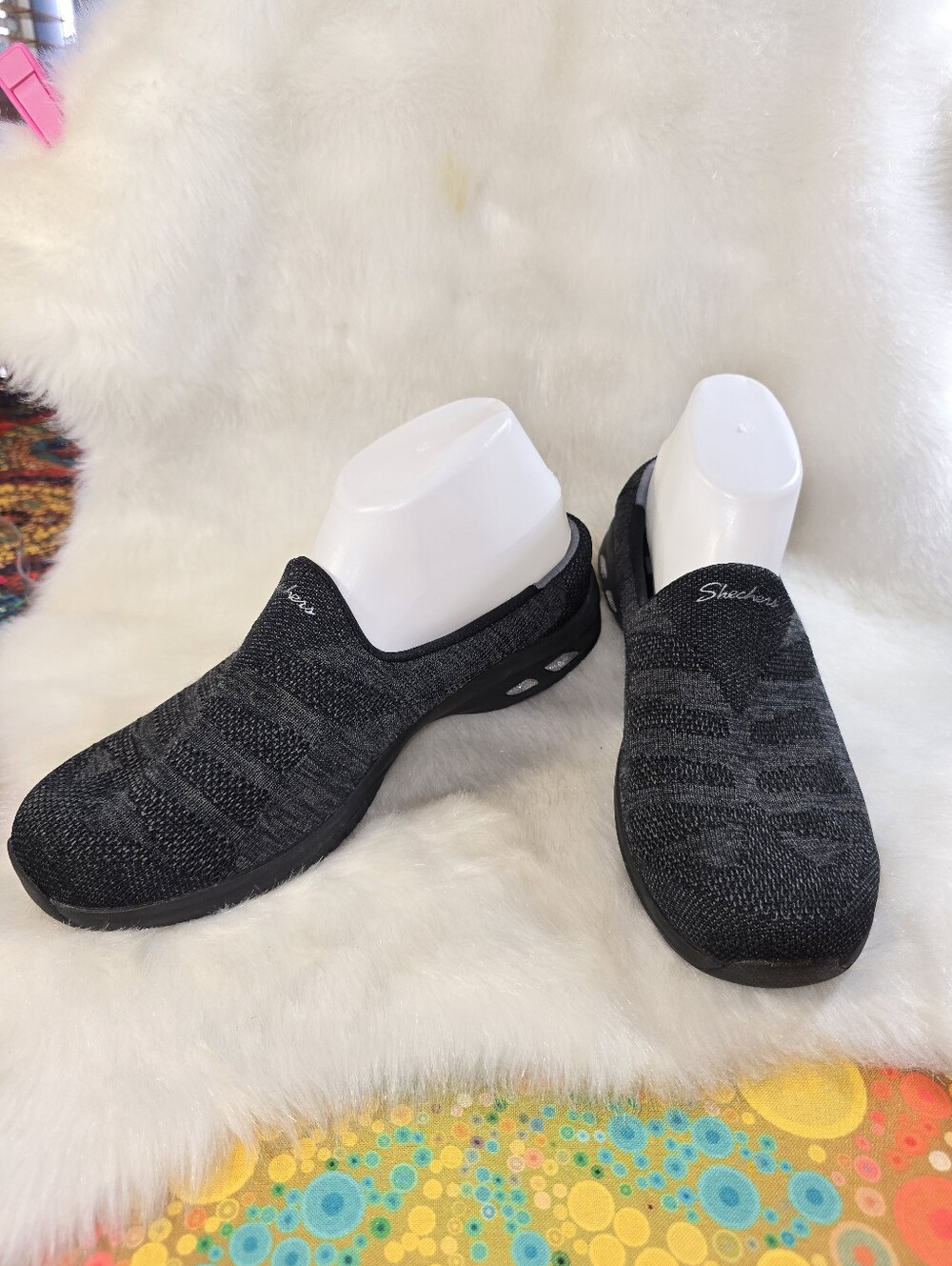 Skechers Womens Charcoal Gray Black Slip-On Knit Mules